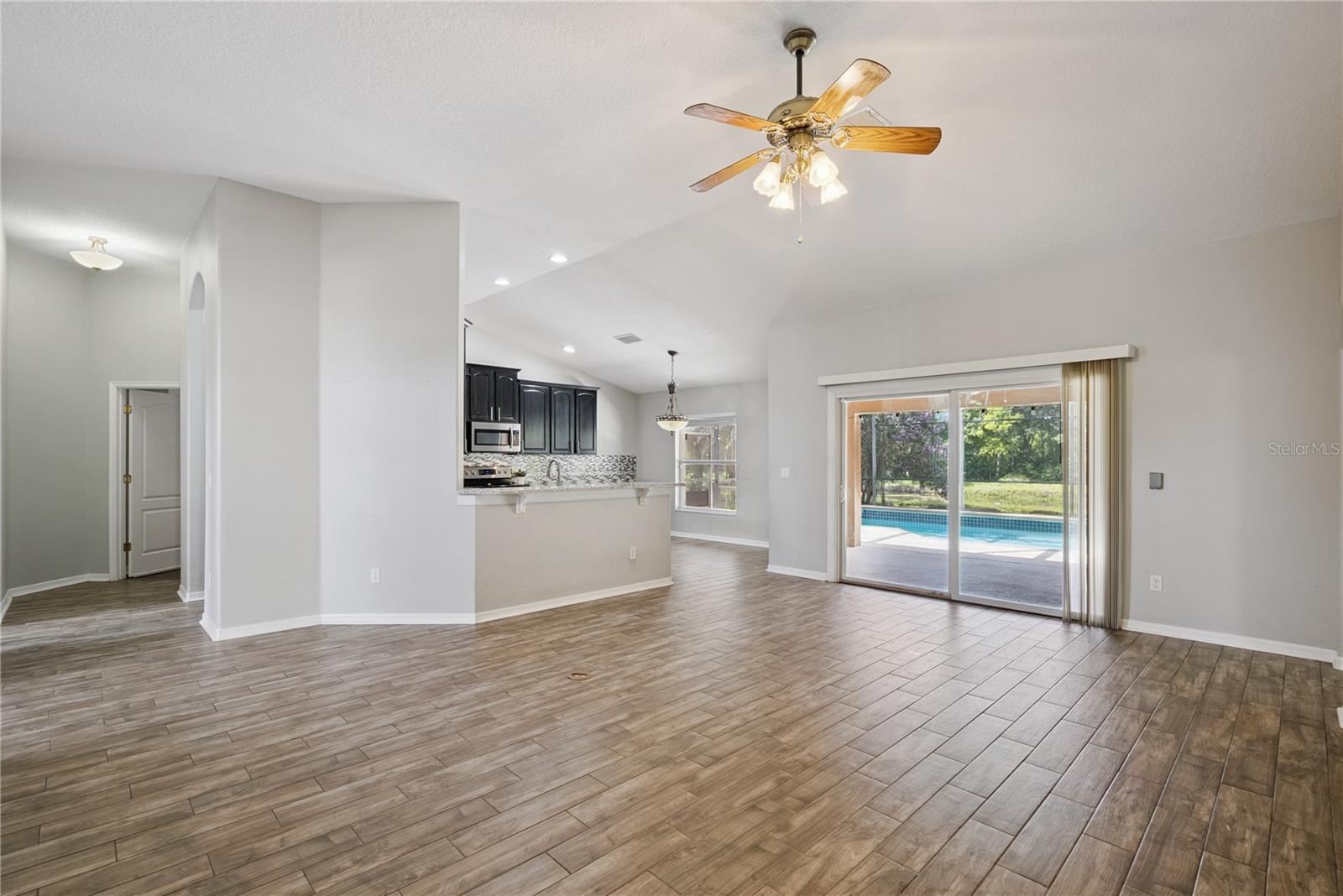 5703 AUTUMN CHASE CIR, SANFORD, FL — photo 12