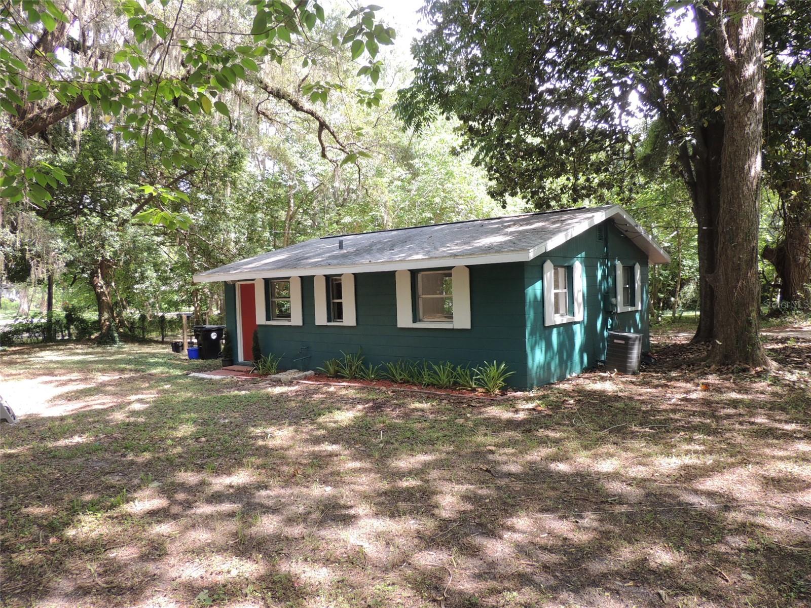 1146 NE 2ND PL, WILLISTON, FL — photo 3