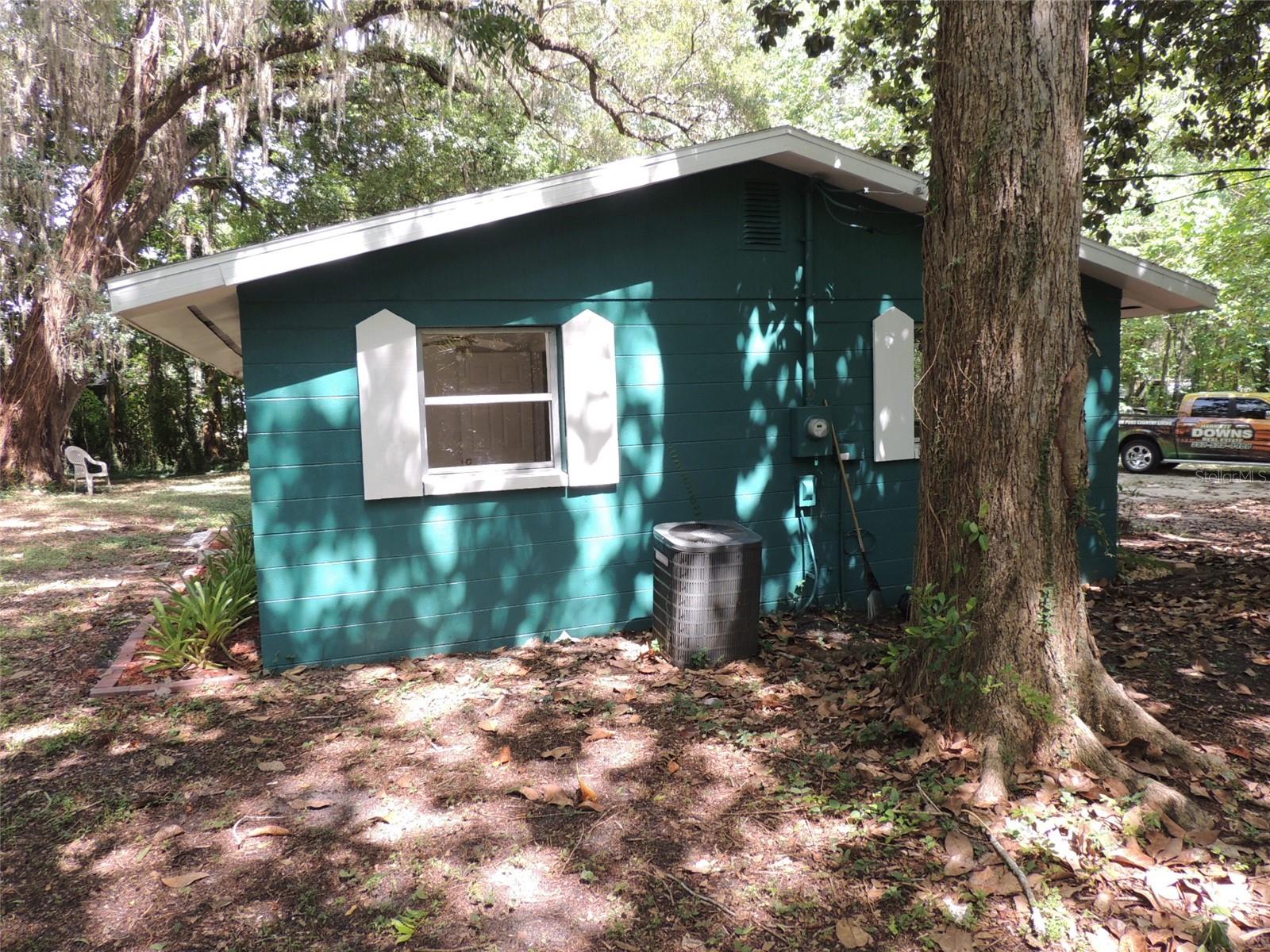 1146 NE 2ND PL, WILLISTON, FL — photo 5