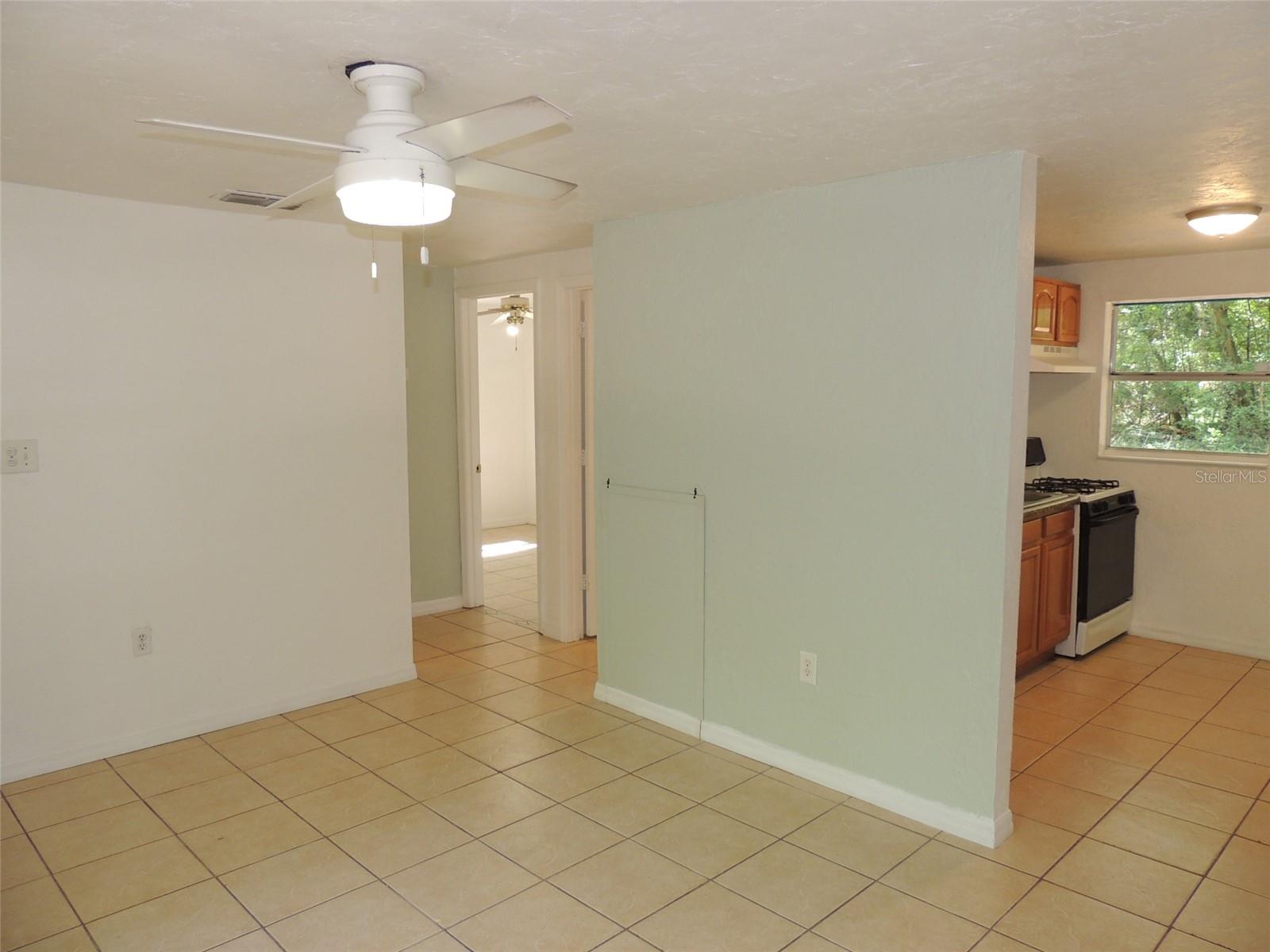 1146 NE 2ND PL, WILLISTON, FL — photo 12