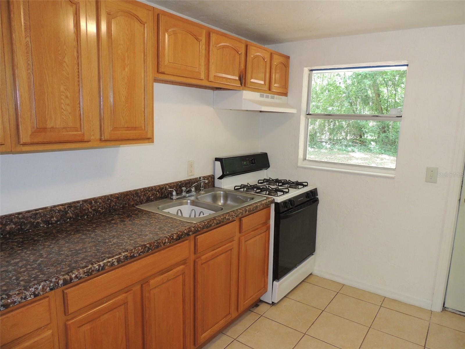 1146 NE 2ND PL, WILLISTON, FL — photo 14