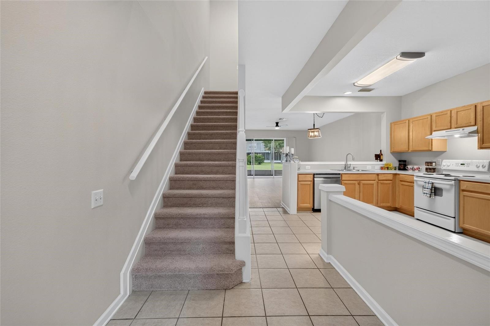 1019 VISTA CAY CT, BRANDON, FL — photo 23