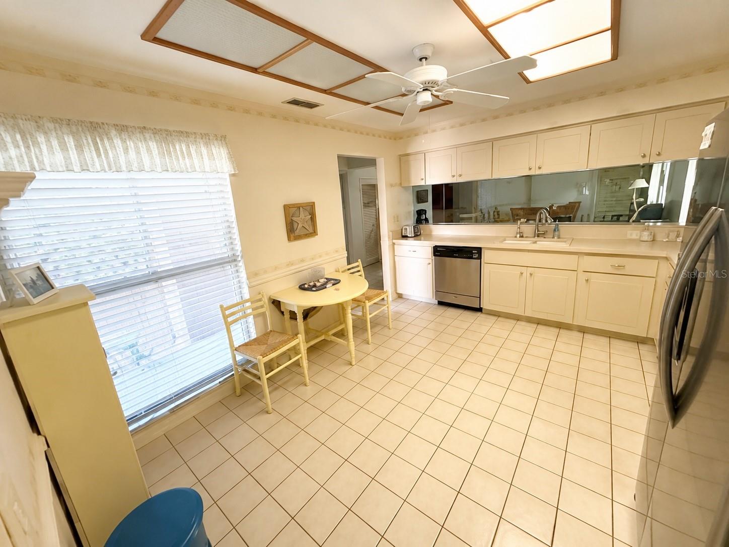 4068 WILSHIRE CIR E #145, SARASOTA, FL — photo 5