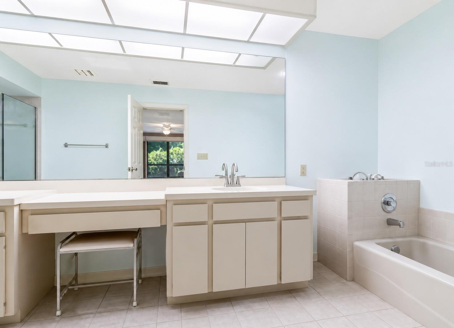 4068 WILSHIRE CIR E #145, SARASOTA, FL — photo 14