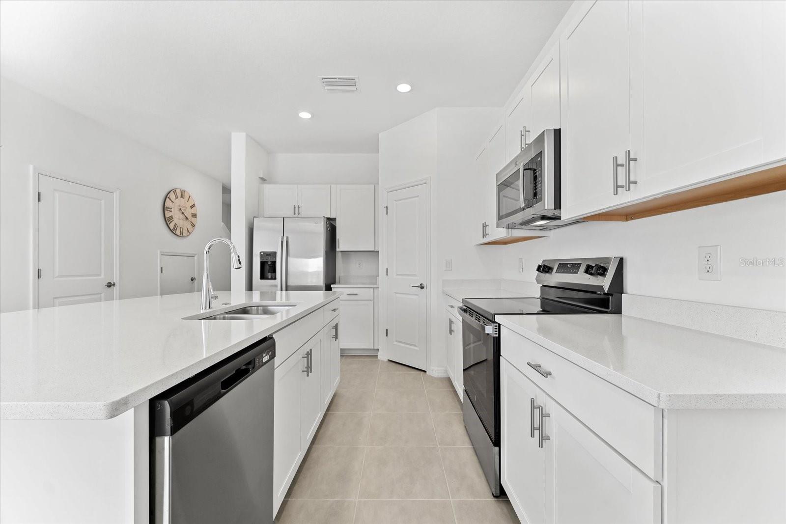 8701 WINTER BREEZE, SARASOTA, FL — photo 10