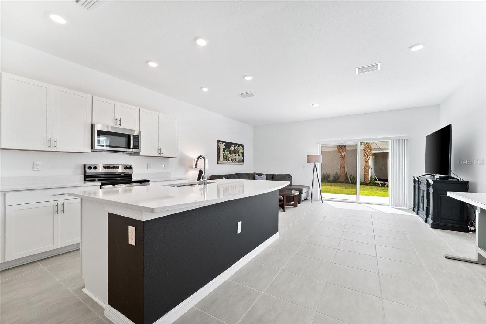 8701 WINTER BREEZE, SARASOTA, FL — photo 17