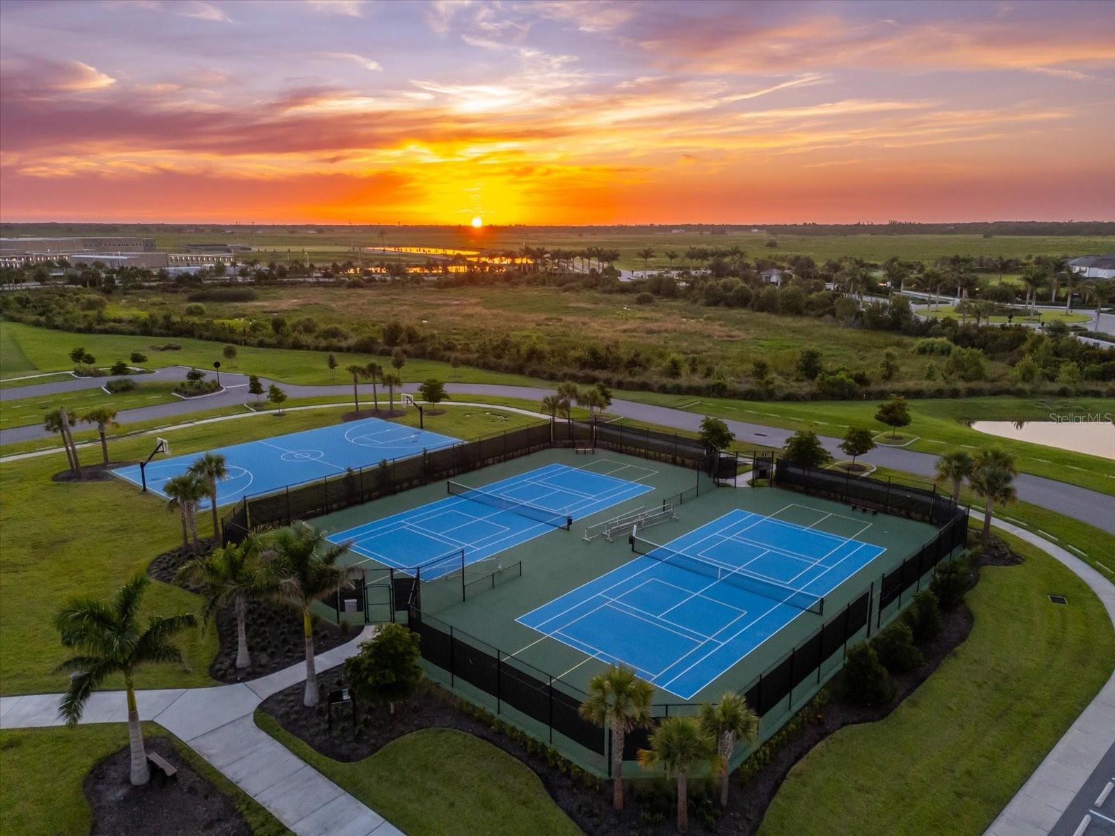 8701 WINTER BREEZE, SARASOTA, FL — photo 73