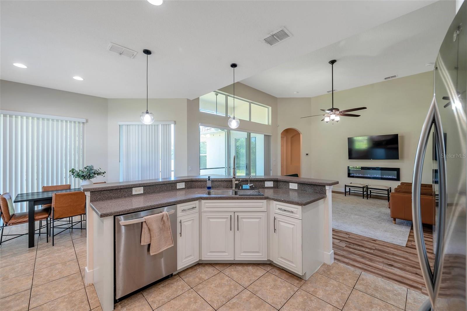 5518 72ND TER E, ELLENTON, FL — photo 31