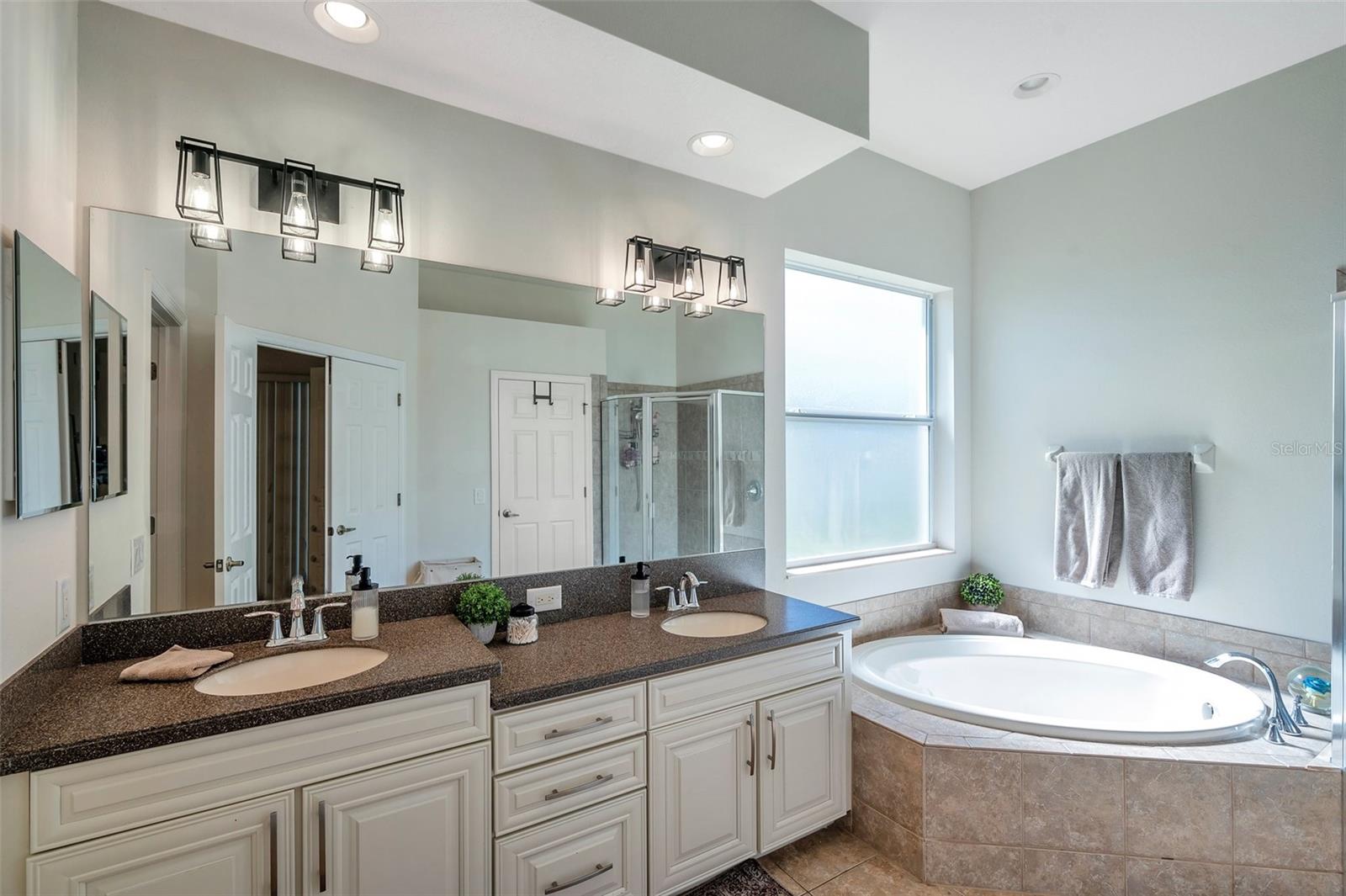 5518 72ND TER E, ELLENTON, FL — photo 37