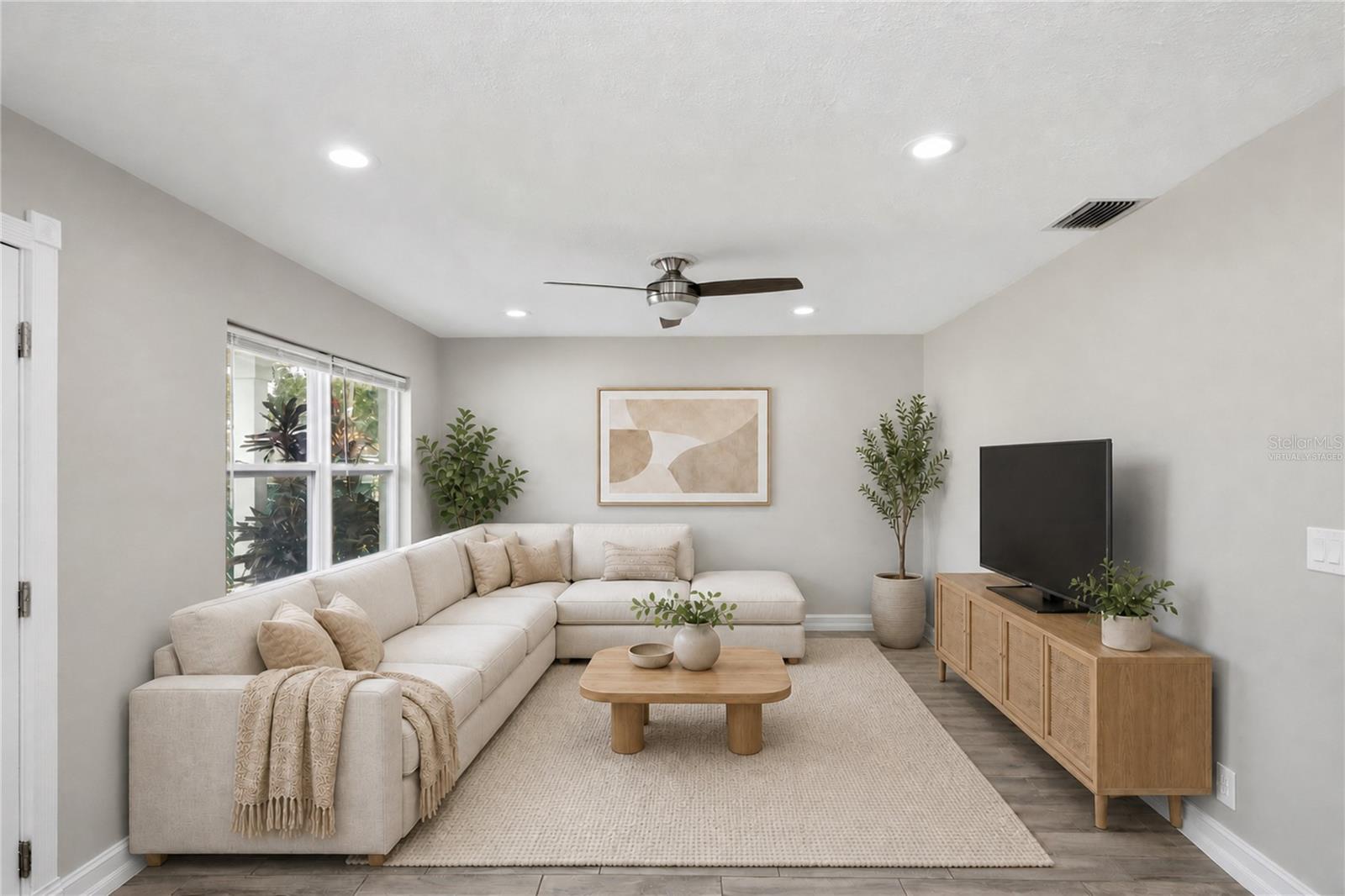 6810 LIVINGSTON AVE N, ST PETERSBURG, FL — photo 5
