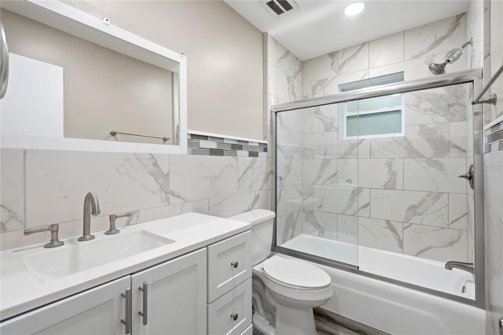 6810 LIVINGSTON AVE N, ST PETERSBURG, FL — photo 13