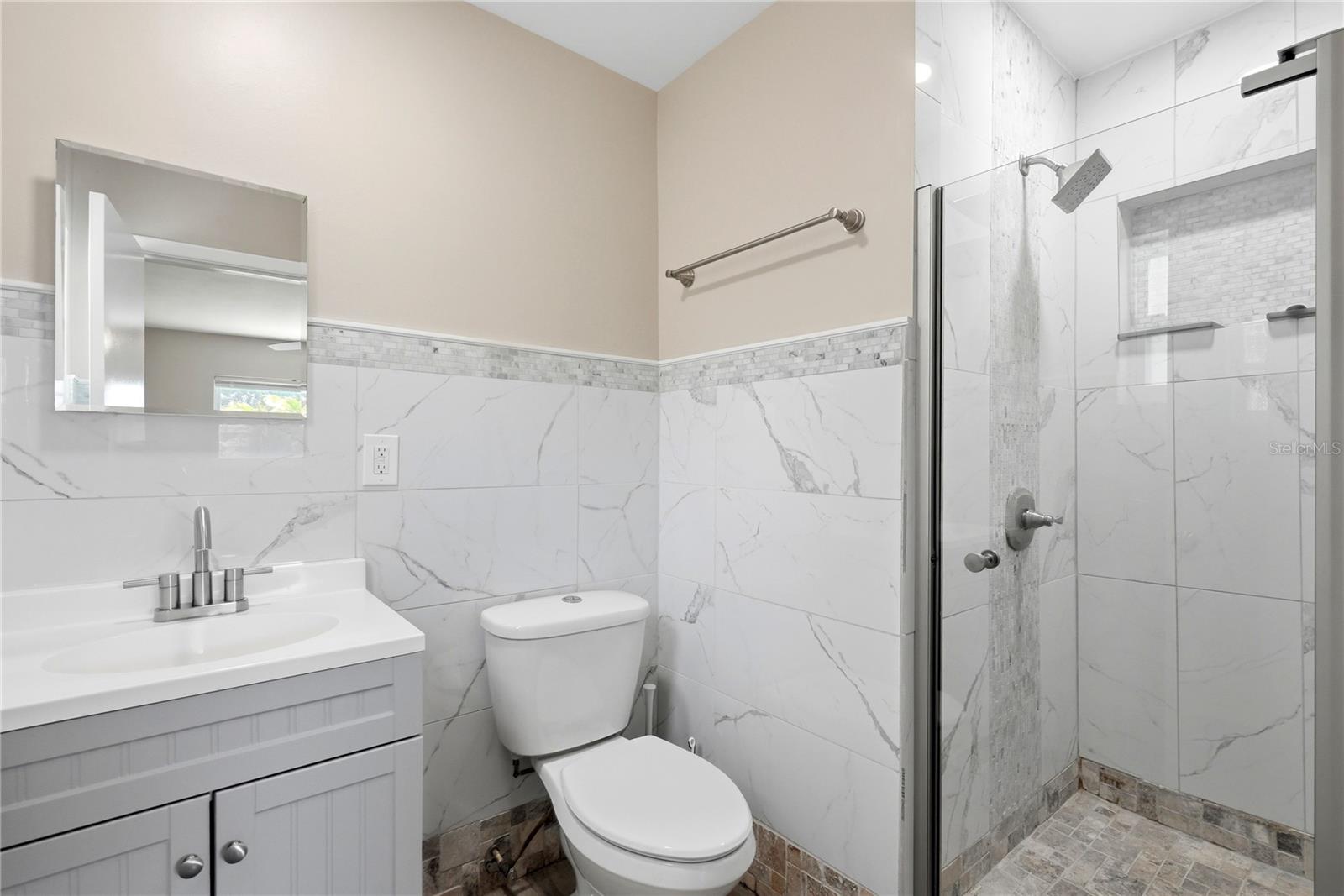 6810 LIVINGSTON AVE N, ST PETERSBURG, FL — photo 19