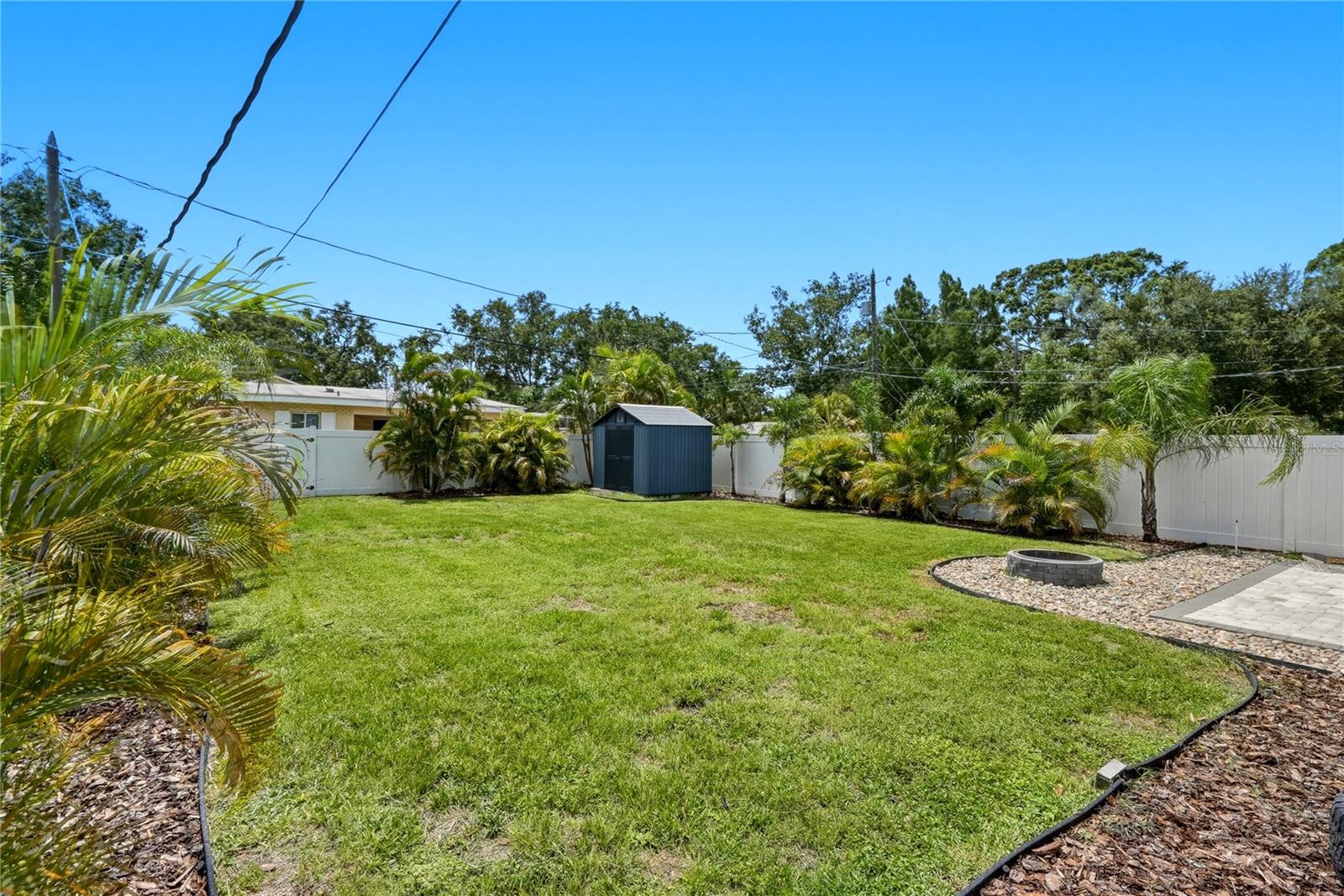 6810 LIVINGSTON AVE N, ST PETERSBURG, FL — photo 25