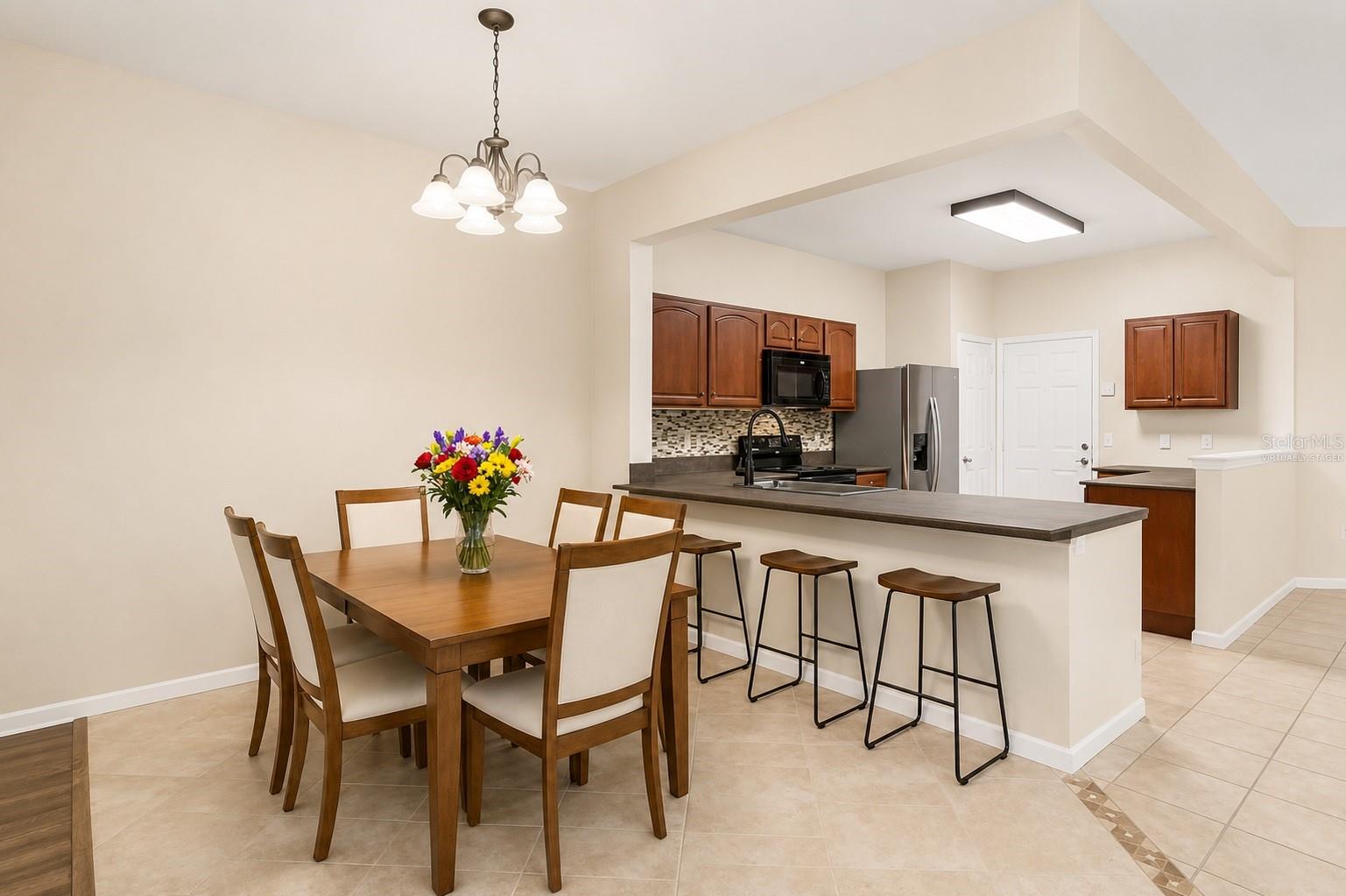 2561 GALLIANO CIR, WINTER PARK, FL — photo 2