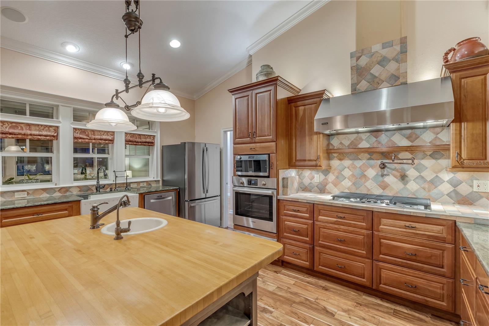 521 S PENINSULA AVE, NEW SMYRNA BEACH, FL — photo 9
