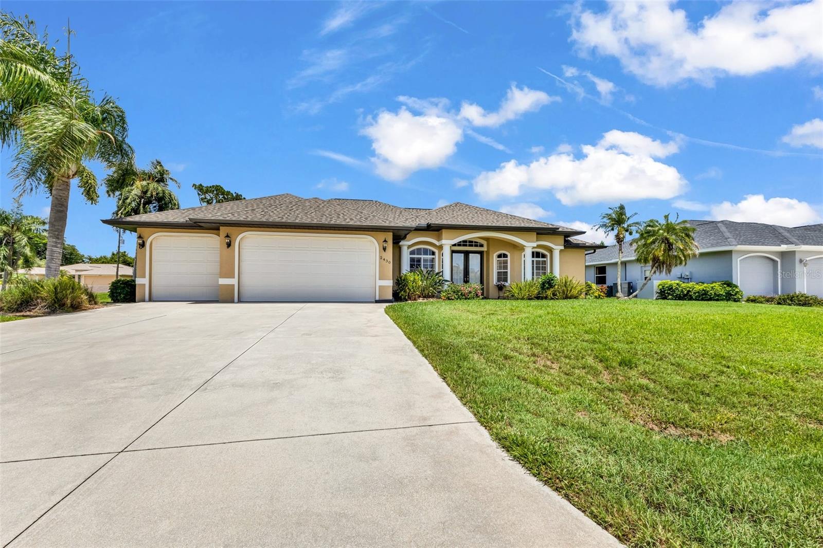 2430 PEBBLE CREEK PL, PORT CHARLOTTE, FL — photo 3