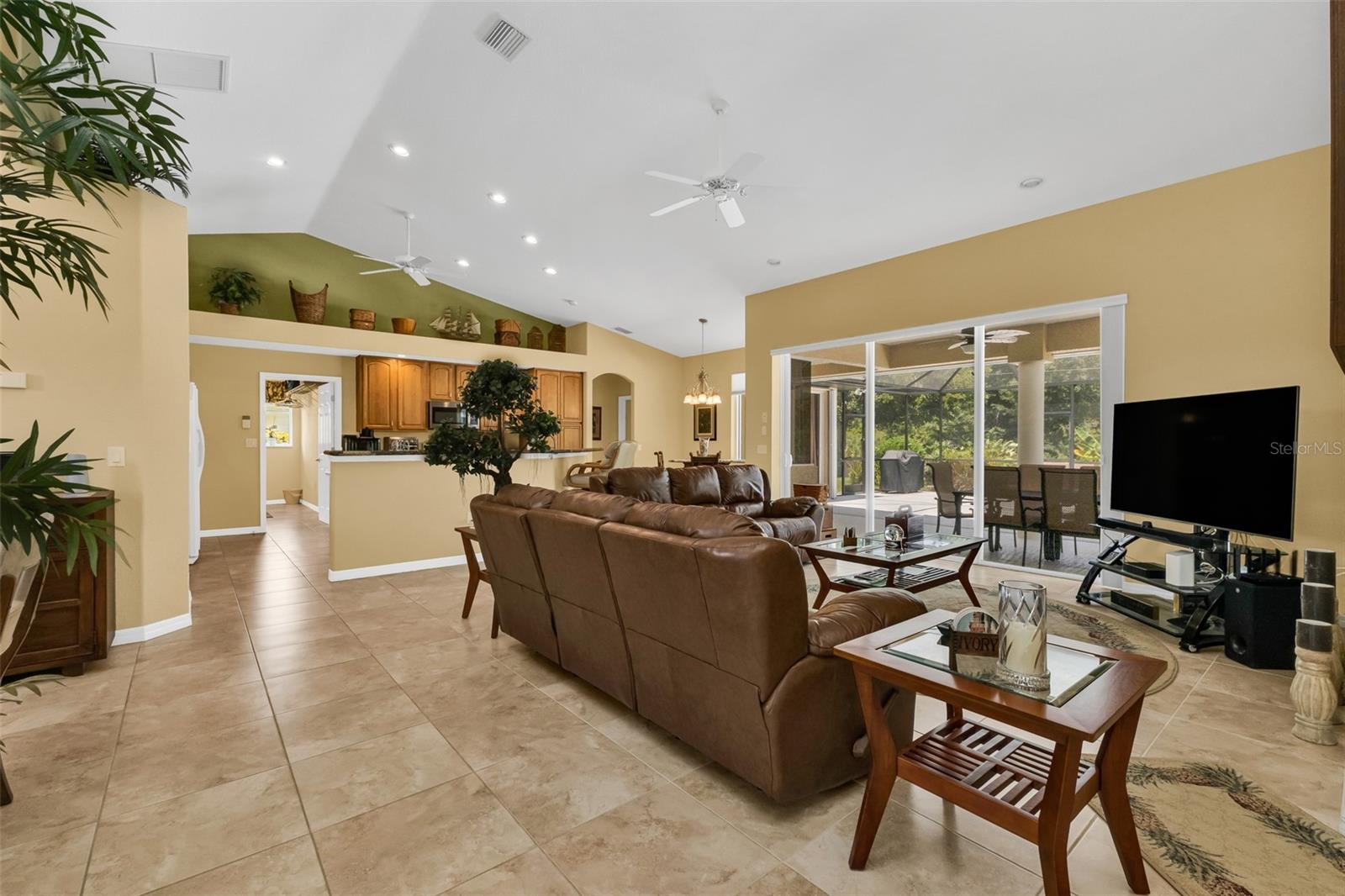 2430 PEBBLE CREEK PL, PORT CHARLOTTE, FL — photo 9