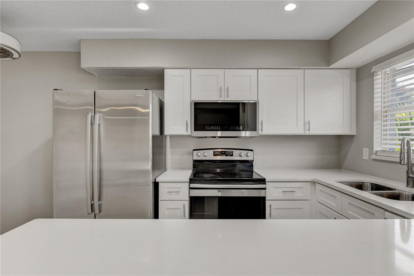 9030 BLIND PASS RD #C9, ST PETERSBURG, FL — photo 10