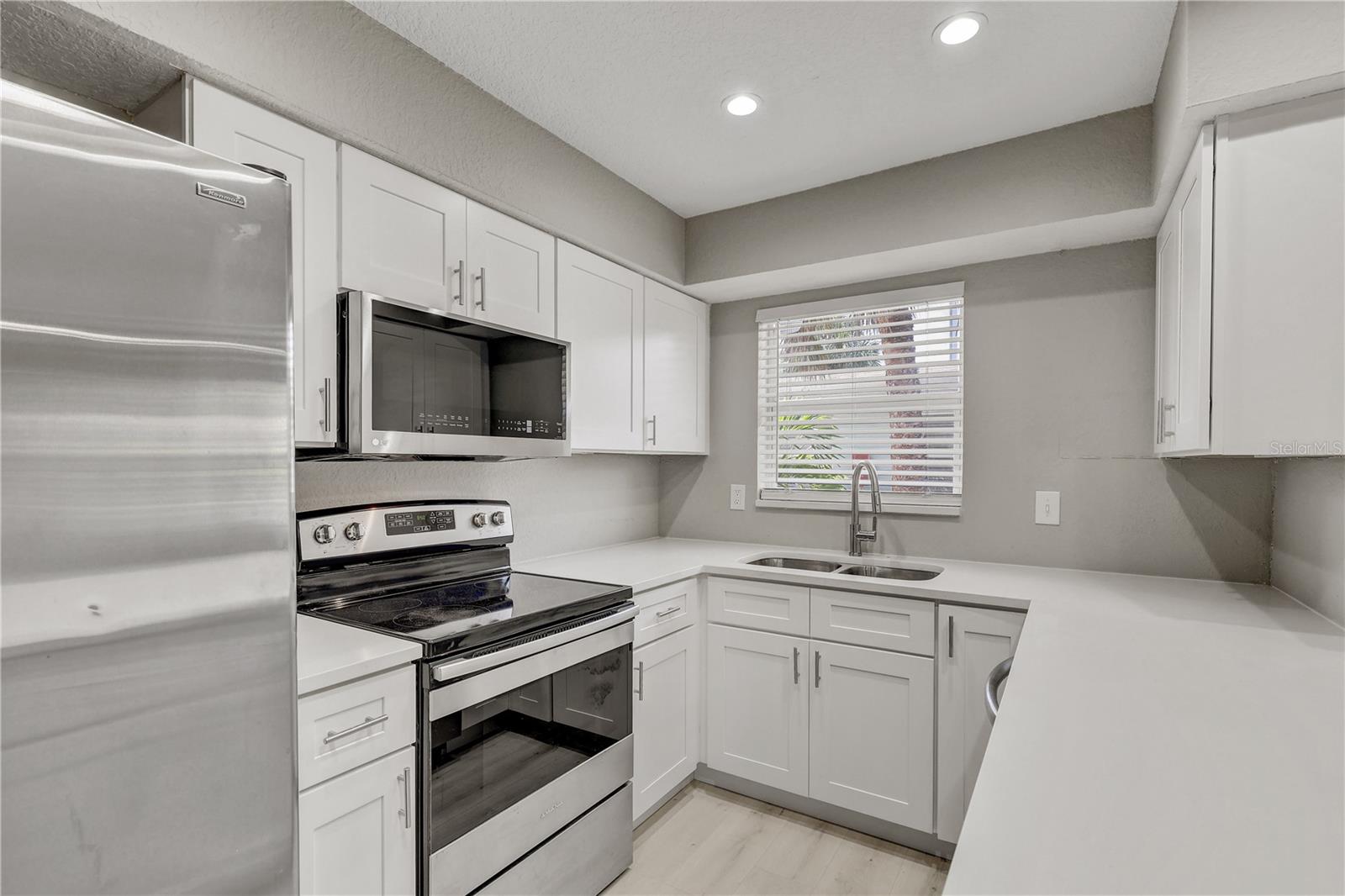 9030 BLIND PASS RD #C9, ST PETERSBURG, FL — photo 12