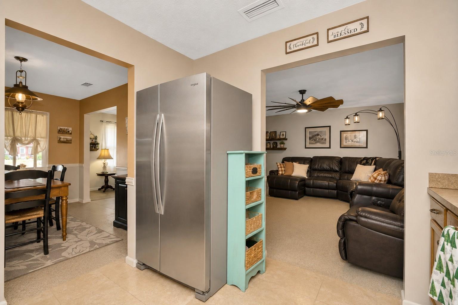12212 FLORAL LN, THONOTOSASSA, FL — photo 9