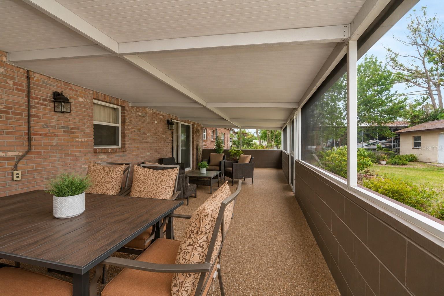 12212 FLORAL LN, THONOTOSASSA, FL — photo 24