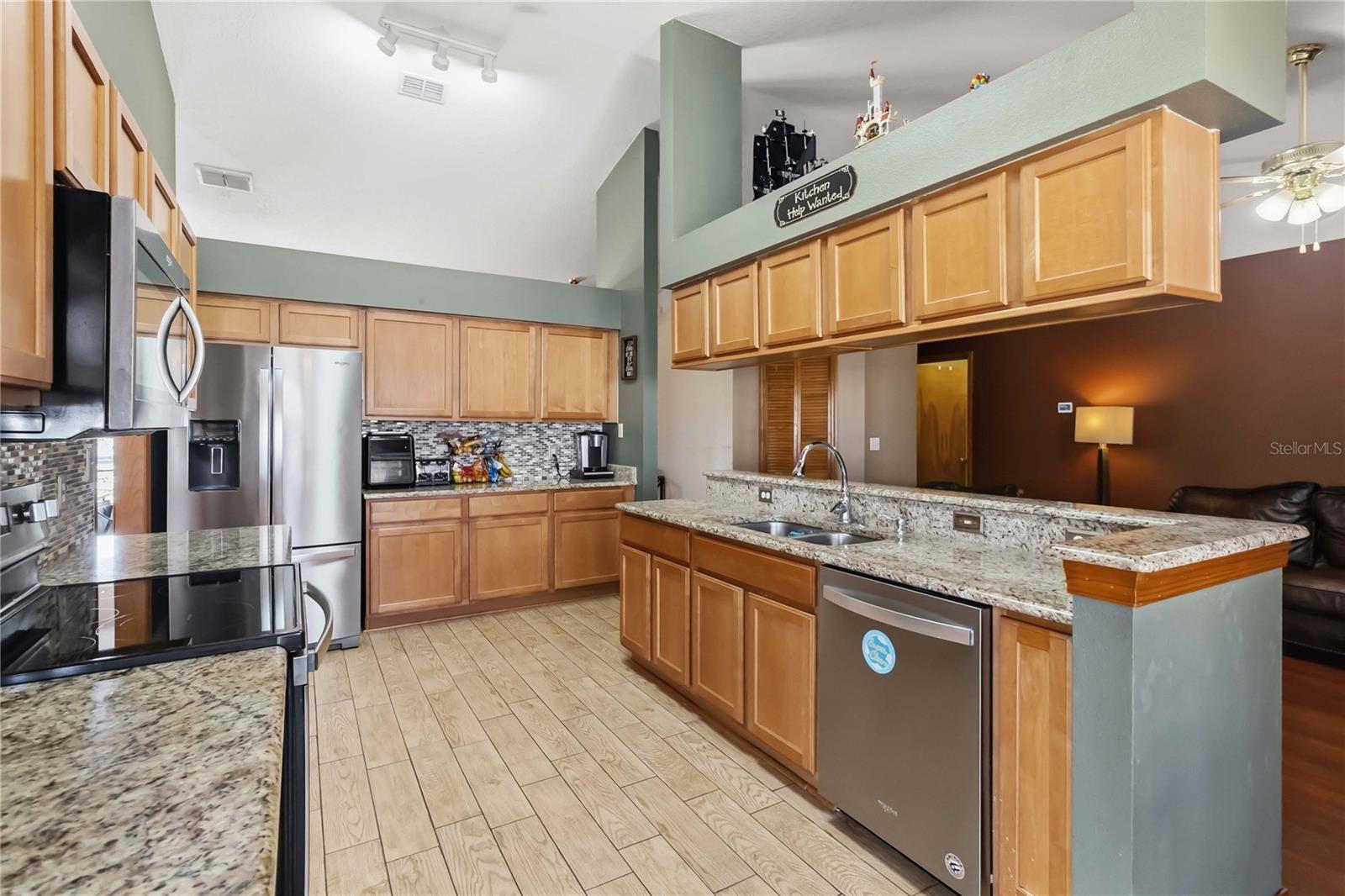 2207 DEATA CT, ST CLOUD, FL — photo 11