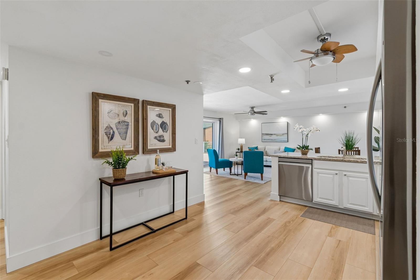 7430 SUNSHINE SKYWAY LN S #201, ST PETERSBURG, FL — photo 8