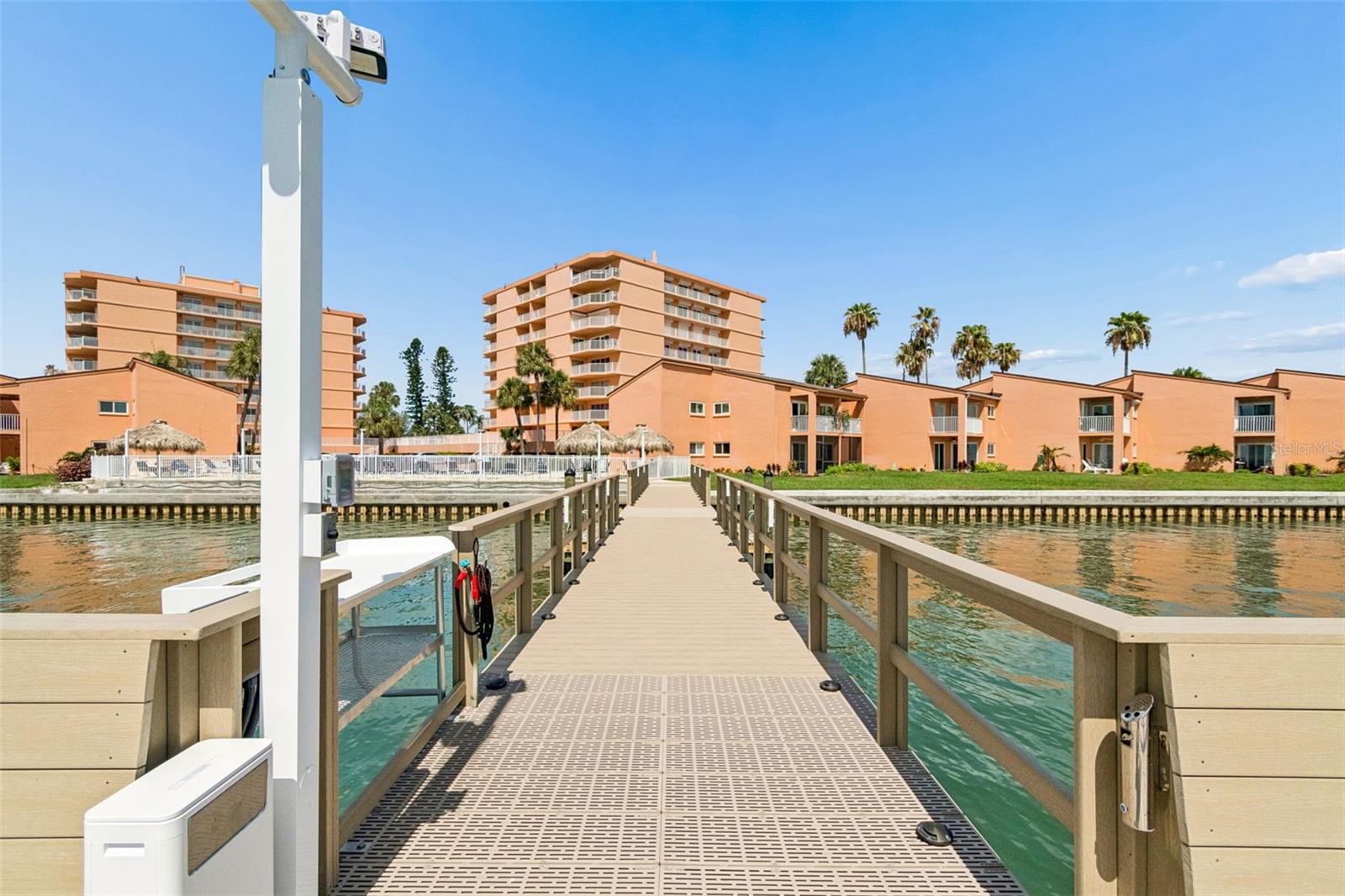7430 SUNSHINE SKYWAY LN S #201, ST PETERSBURG, FL — photo 47