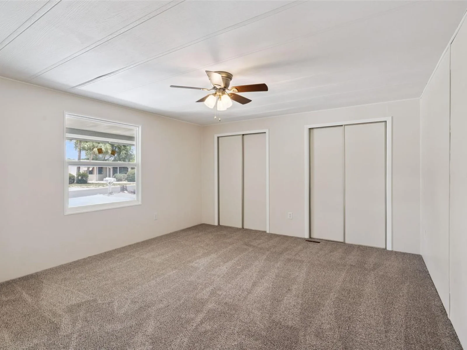 723 VIKING AVE, TAVARES, FL — photo 17
