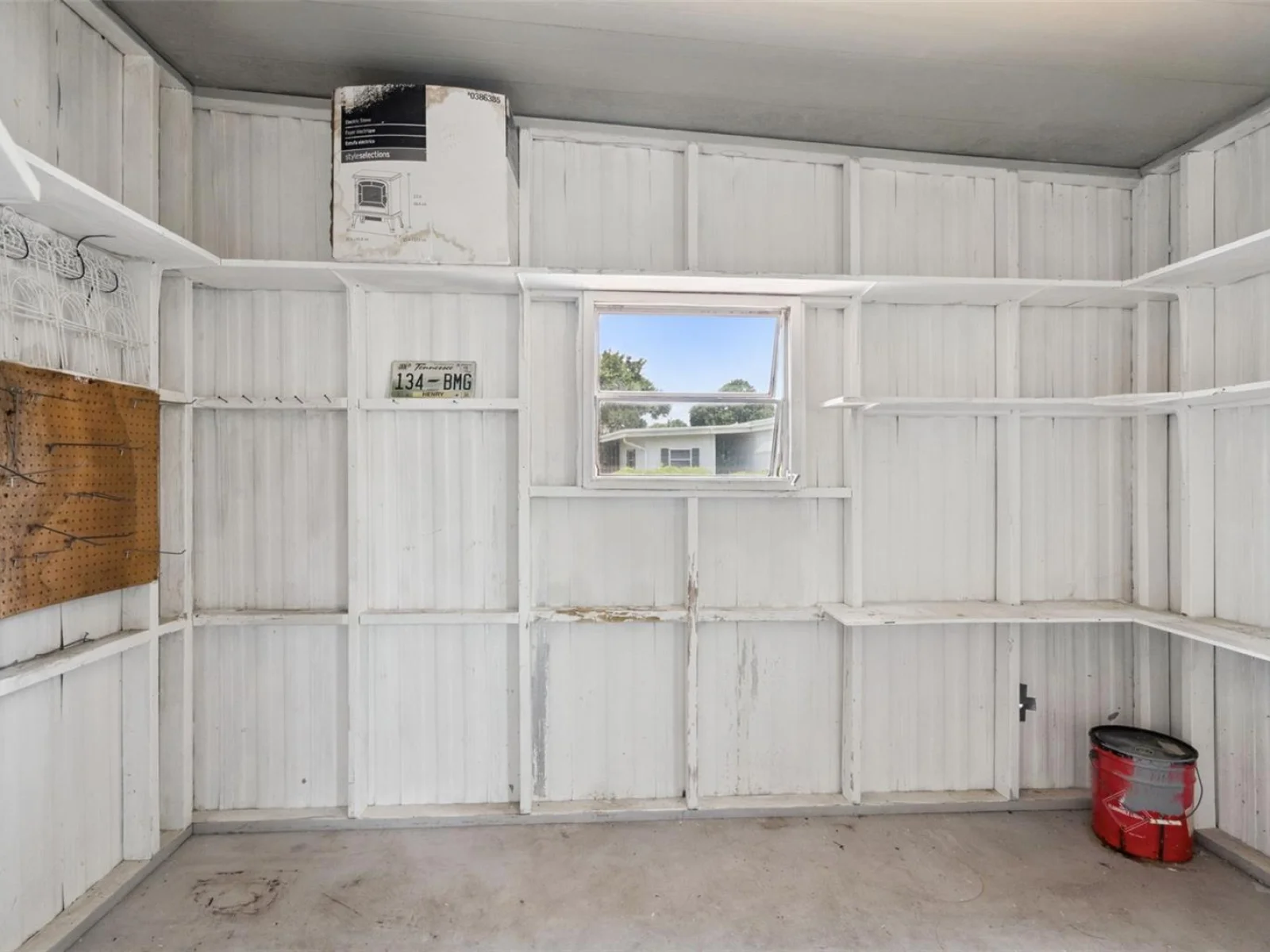 723 VIKING AVE, TAVARES, FL — photo 24