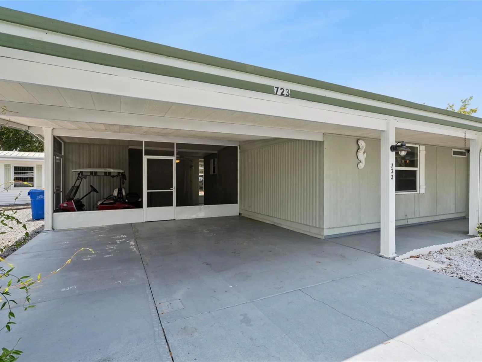 723 VIKING AVE, TAVARES, FL — photo 25