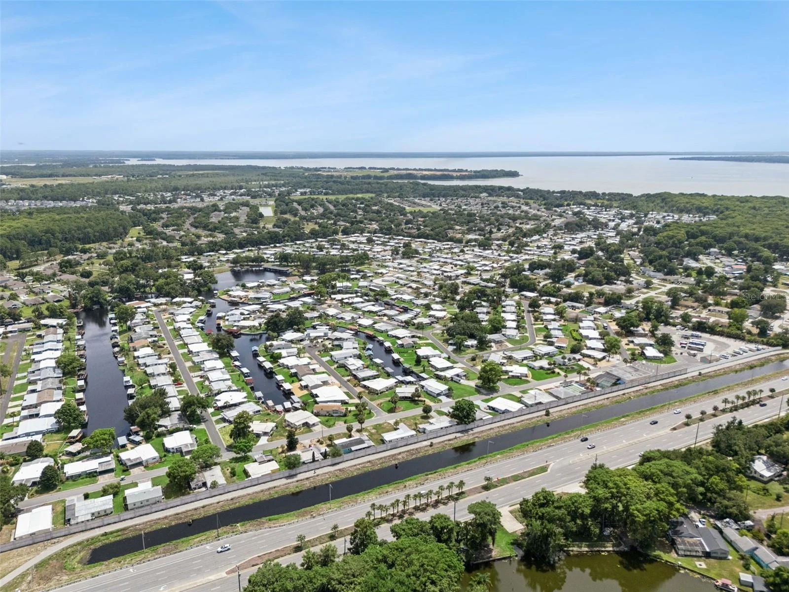 723 VIKING AVE, TAVARES, FL — photo 43