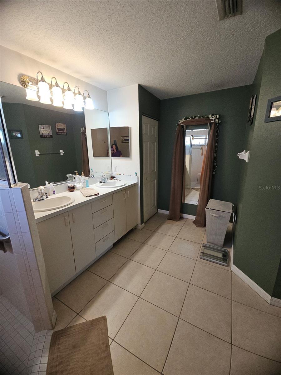 4212 PARRY DR, SARASOTA, FL — photo 7