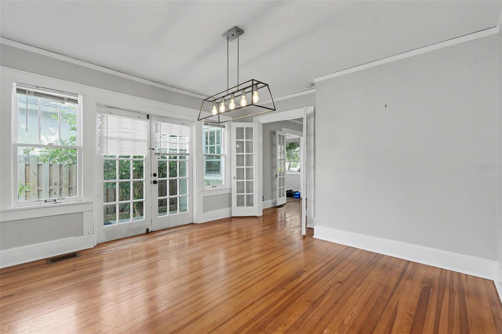 5441 1ST AVE N, ST PETERSBURG, FL — photo 17