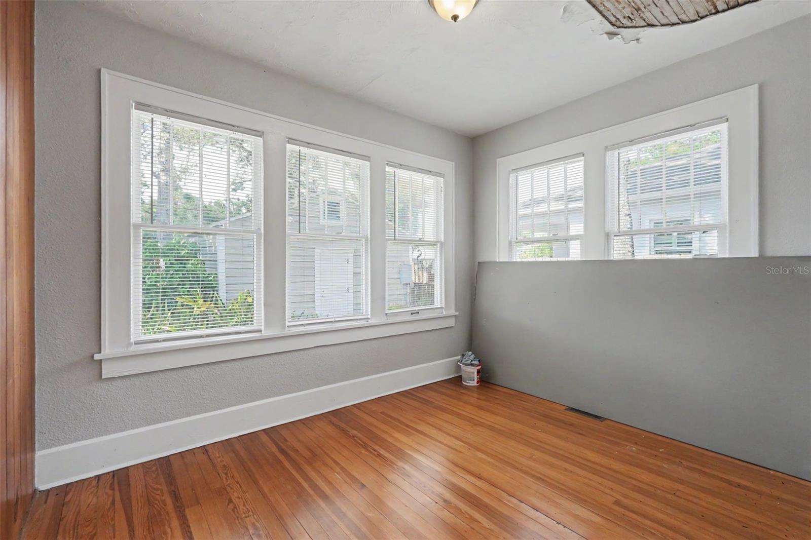 5441 1ST AVE N, ST PETERSBURG, FL — photo 20