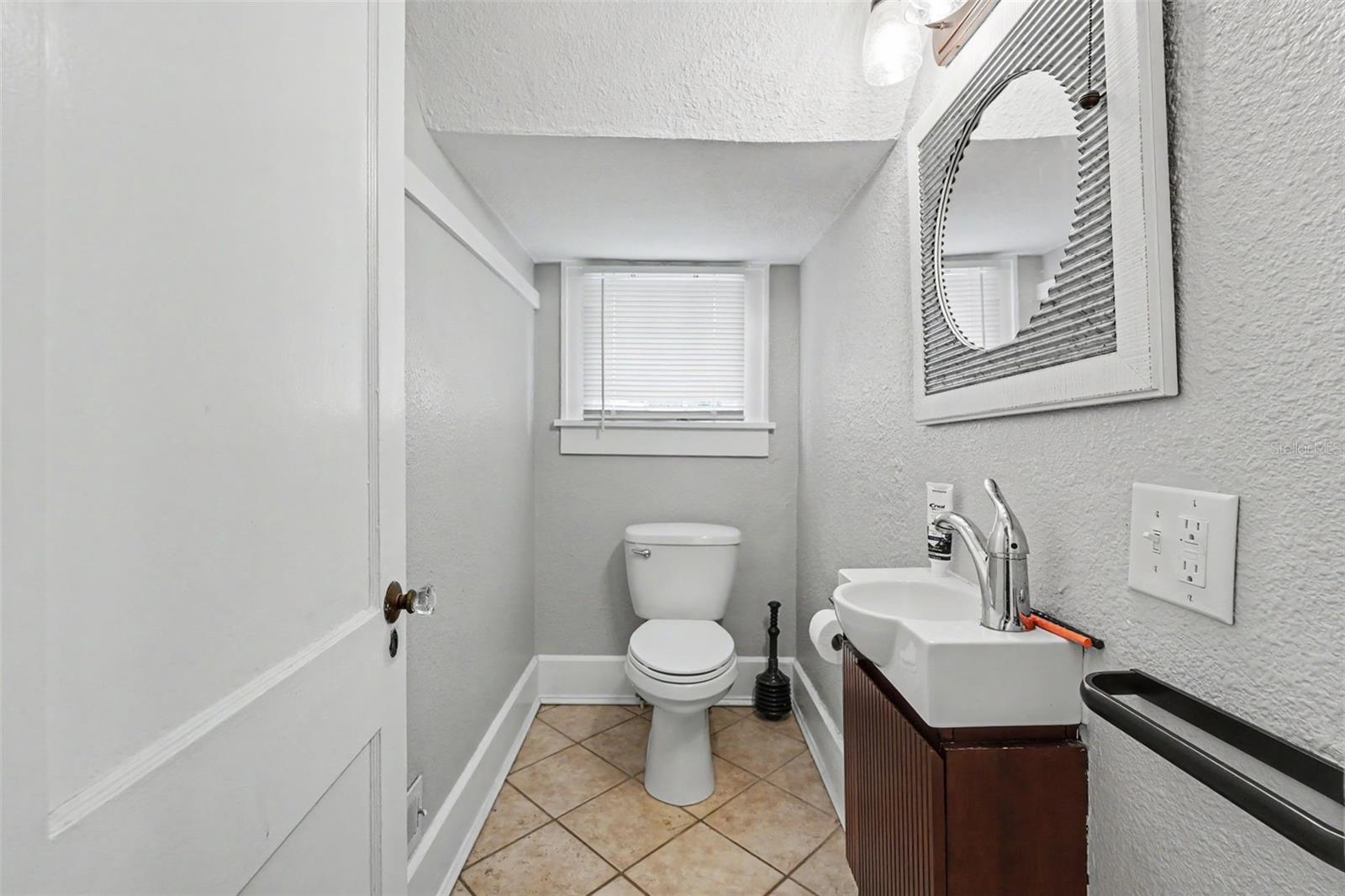 5441 1ST AVE N, ST PETERSBURG, FL — photo 24