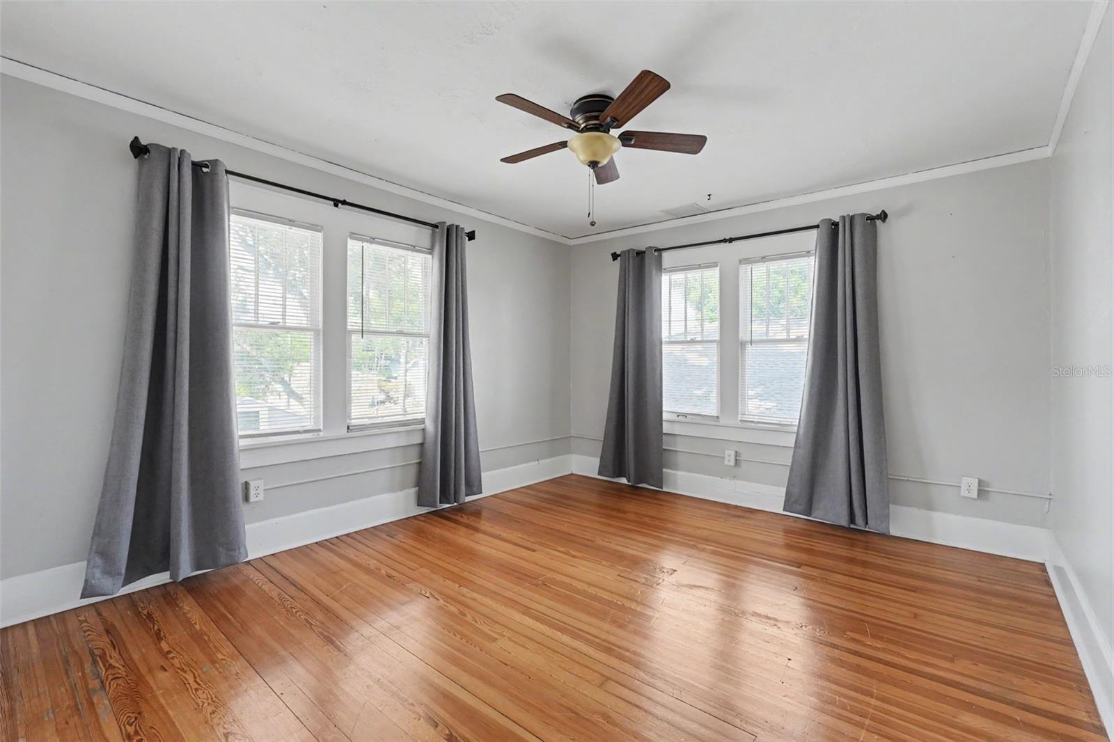 5441 1ST AVE N, ST PETERSBURG, FL — photo 31