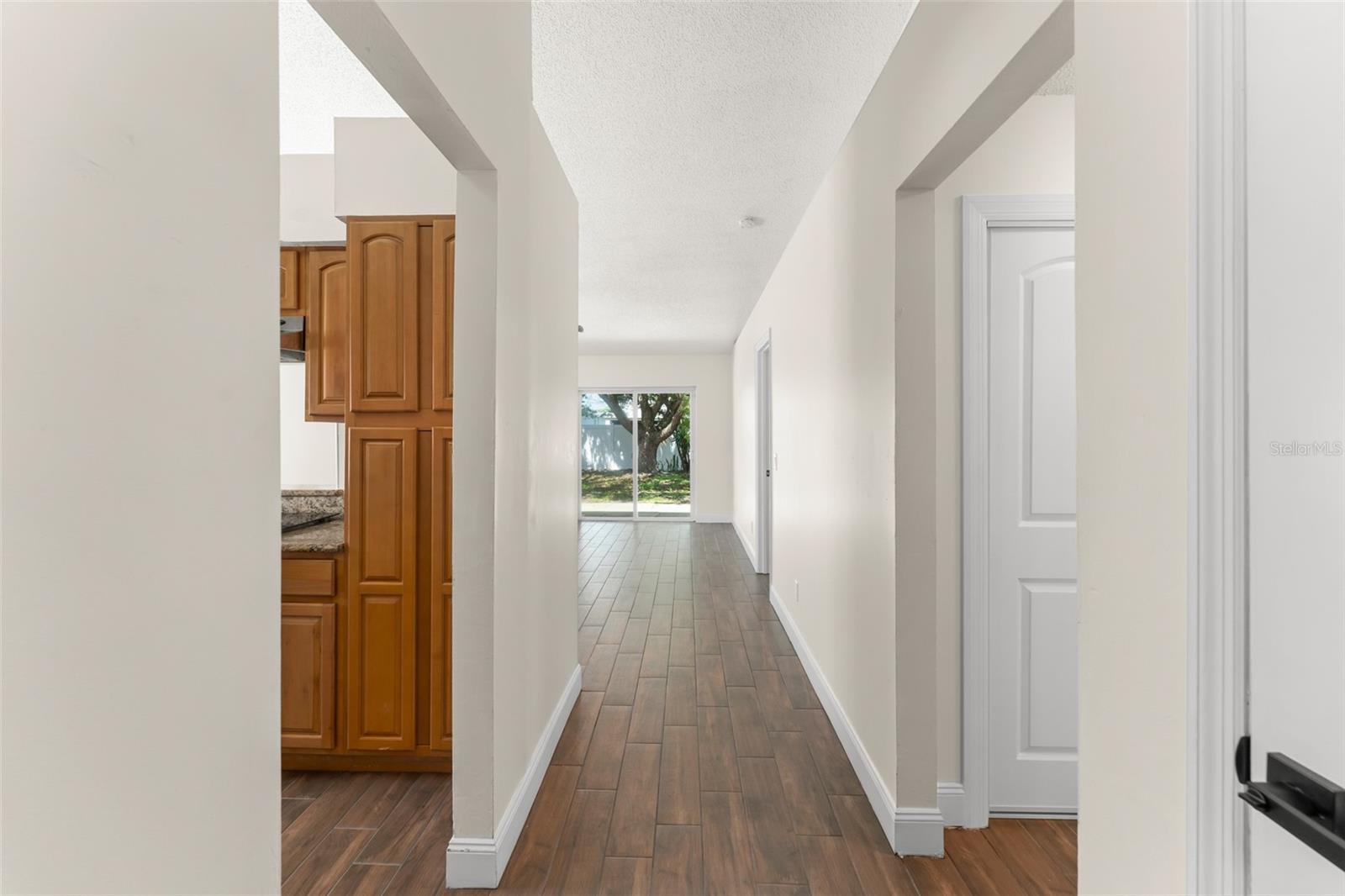 2458 LONG MEADOW WAY, ORLANDO, FL — photo 4