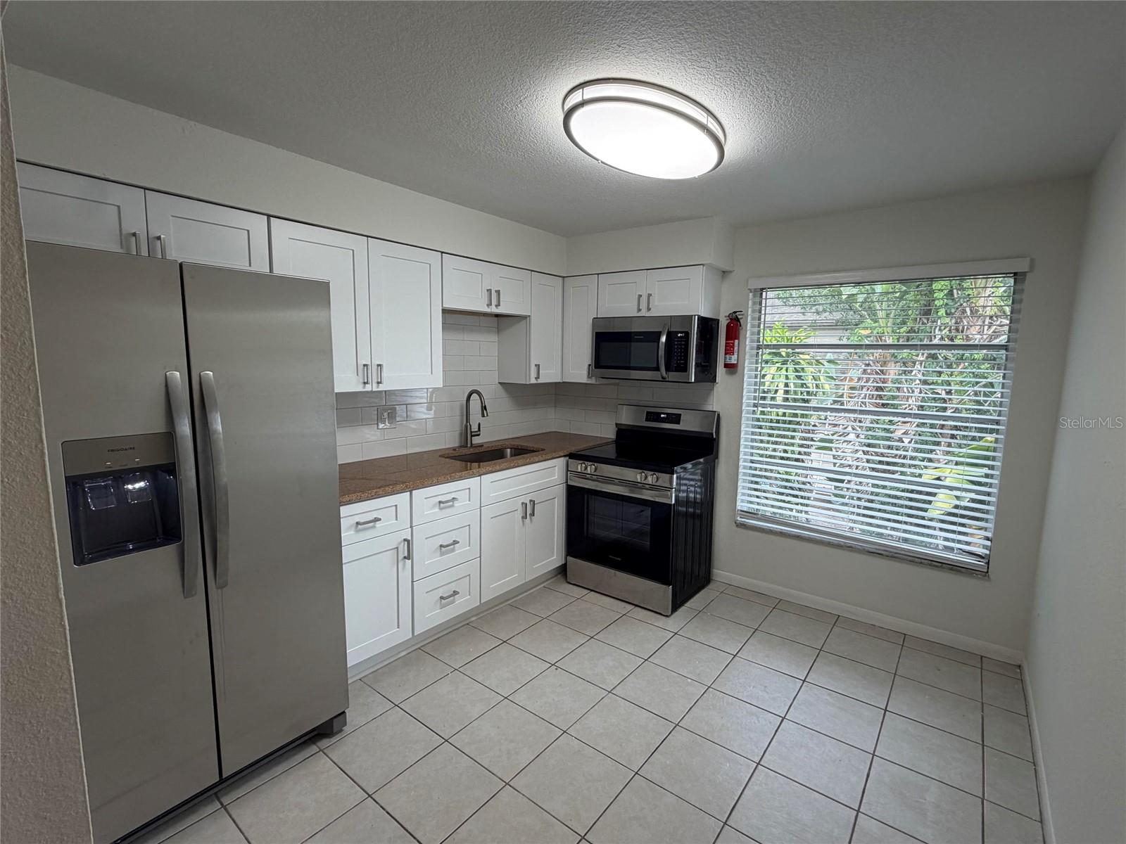 460 BELTREES ST, DUNEDIN, FL — photo 3