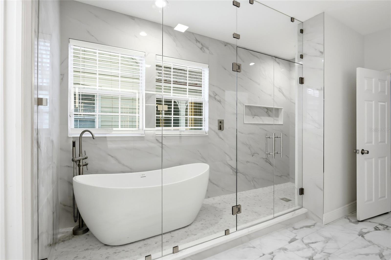 912 WATERSIDE DR, CELEBRATION, FL — photo 44