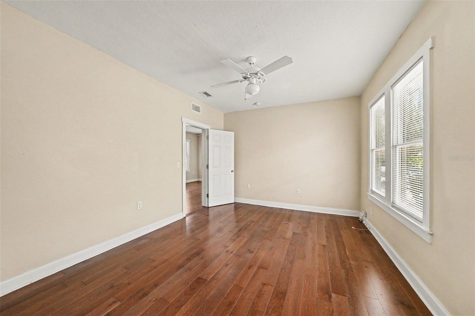 1601 E 15TH AVE, TAMPA, FL — photo 21