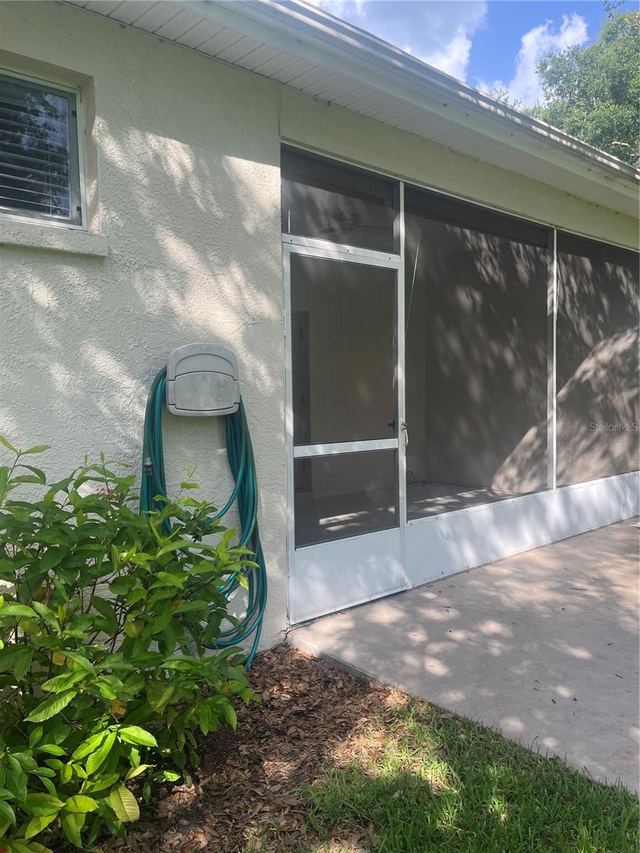 8509 ALEXANDRA ARBOR LN, TAMPA, FL — photo 16