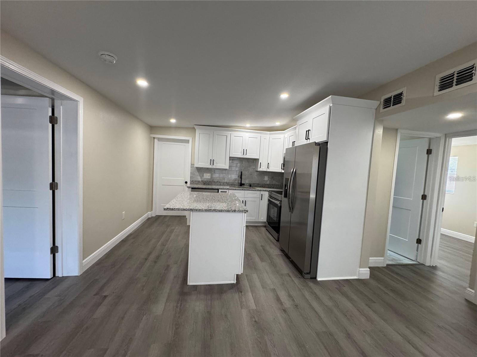 7039 E LENOX DR E, NEW PORT RICHEY, FL — photo 4