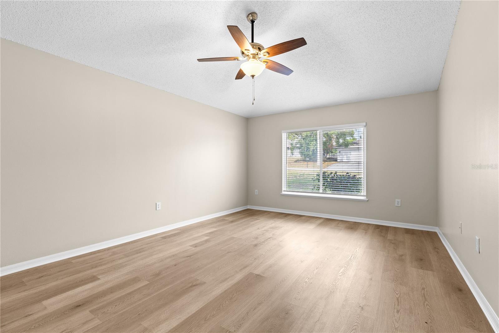 352 CLEARFIELD AVE, SPRING HILL, FL — photo 28