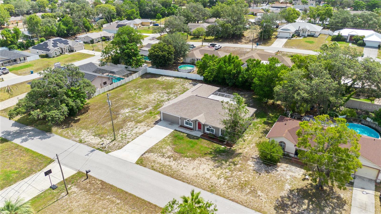352 CLEARFIELD AVE, SPRING HILL, FL — photo 42