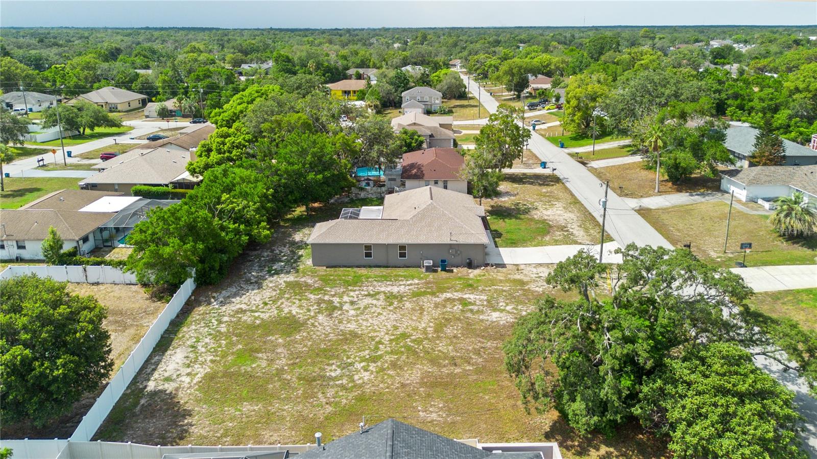 352 CLEARFIELD AVE, SPRING HILL, FL — photo 46