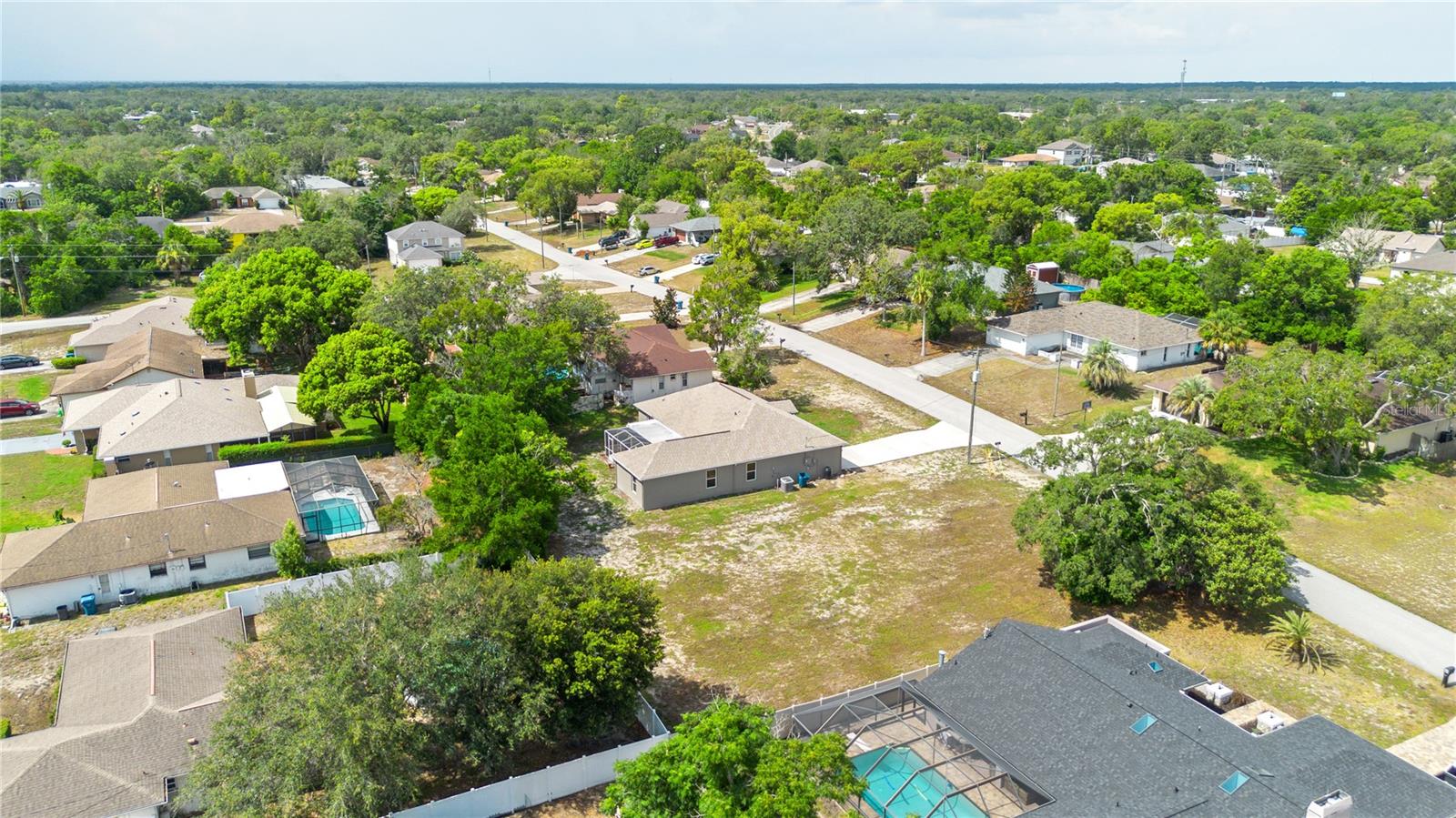 352 CLEARFIELD AVE, SPRING HILL, FL — photo 47