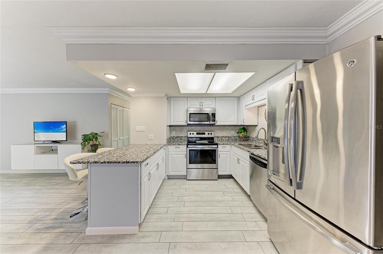 764 N JEFFERSON AVE #764, SARASOTA, FL — photo 11