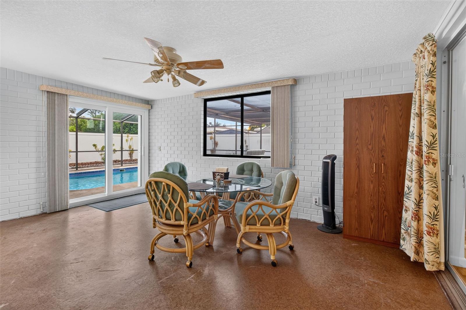 2012 RIPON DR, CLEARWATER, FL — photo 17