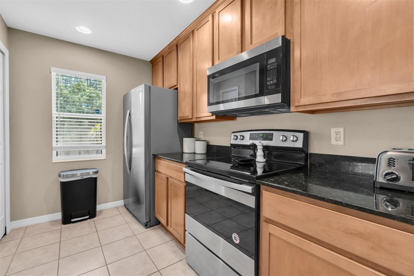 9548 CHARLESBERG DRIVE, TAMPA, FL — photo 9
